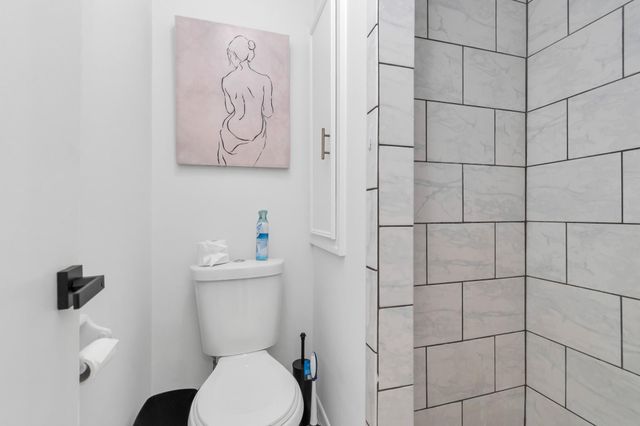 2718 Lazy Spring Drive, Houston, TX 77080