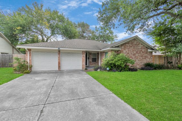 2718 Lazy Spring Drive, Houston, TX 77080
