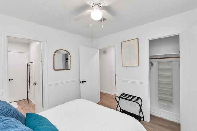 2718 Lazy Spring Drive, Houston, TX 77080