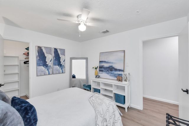 2718 Lazy Spring Drive, Houston, TX 77080