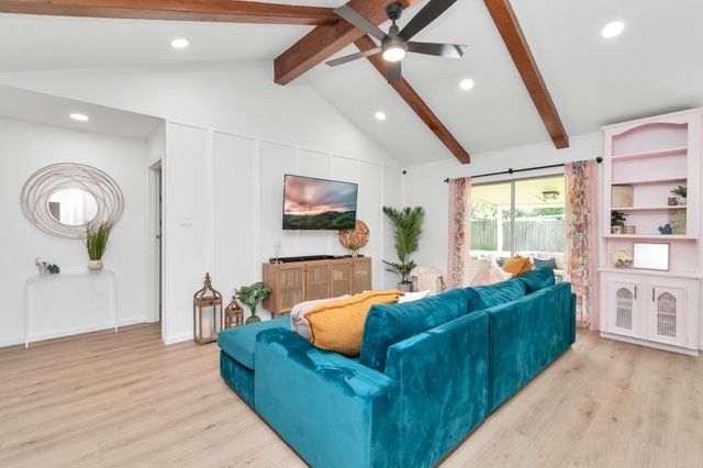 2718 Lazy Spring Drive, Houston, TX 77080