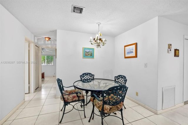 7201 NW 93rd Ave, Tamarac, FL 33321