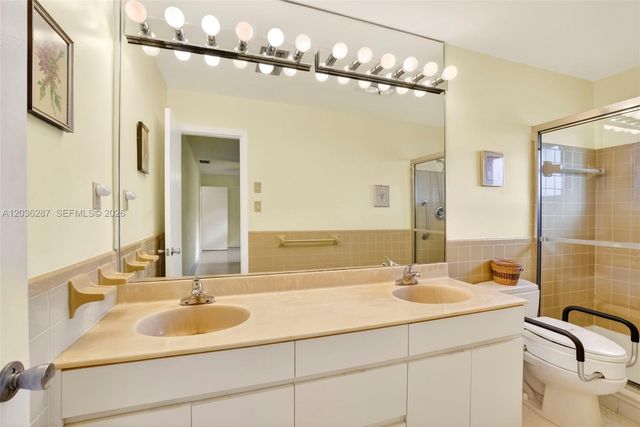 7201 NW 93rd Ave, Tamarac, FL 33321