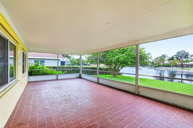 7201 NW 93rd Ave, Tamarac, FL 33321
