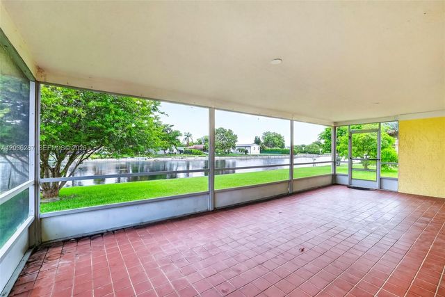 7201 NW 93rd Ave, Tamarac, FL 33321