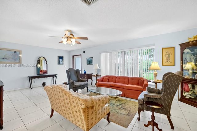 7201 NW 93rd Ave, Tamarac, FL 33321