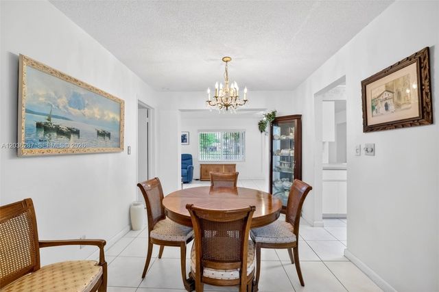7201 NW 93rd Ave, Tamarac, FL 33321