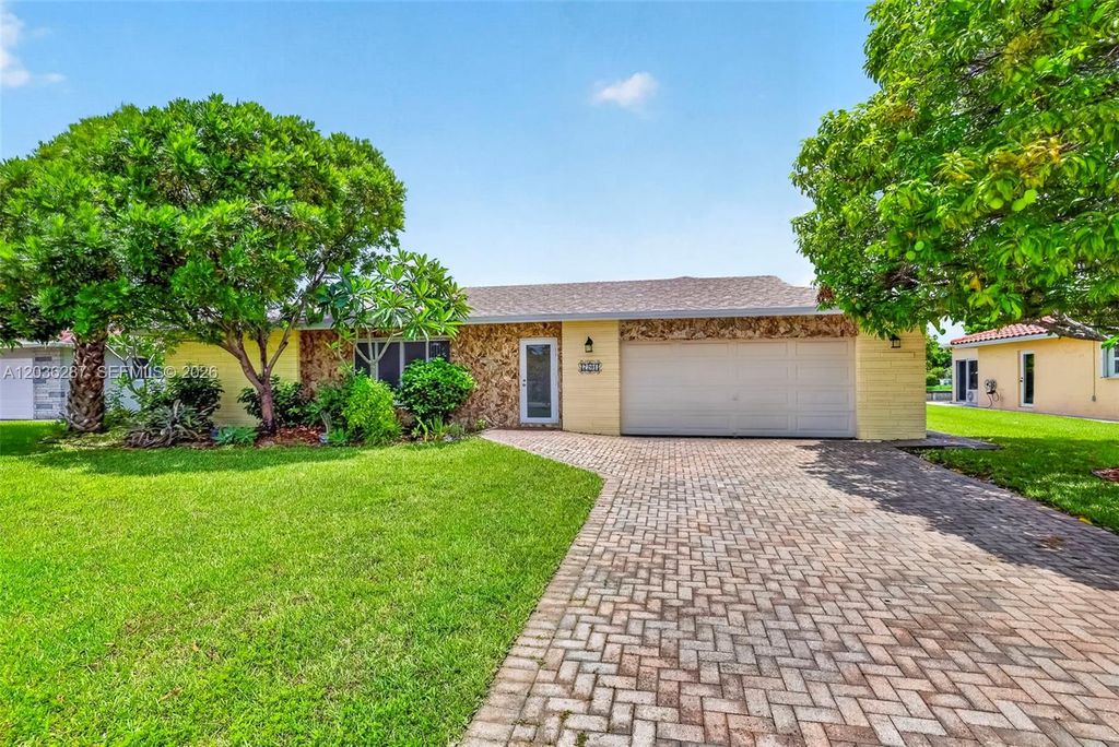 7201 NW 93rd Ave, Tamarac, FL 33321