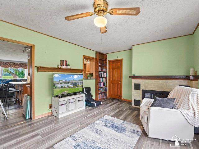 5353 School Road, Whiteford Twp, MI 49270