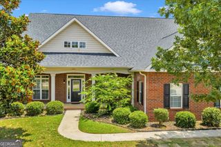 124 Roseine Drive, Warner Robins, GA 31088