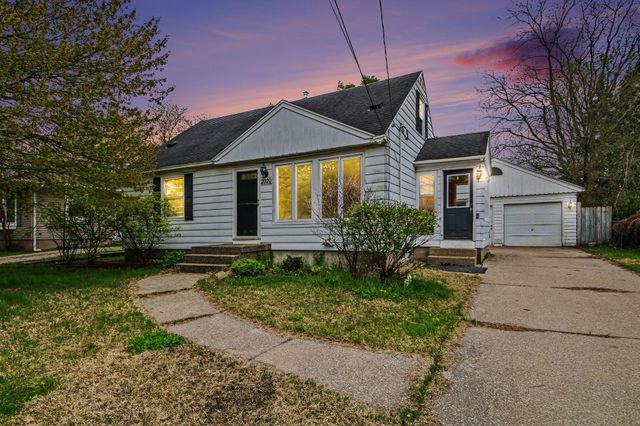 2020 Melvin Street Sw, City Of Wyoming, MI 49519