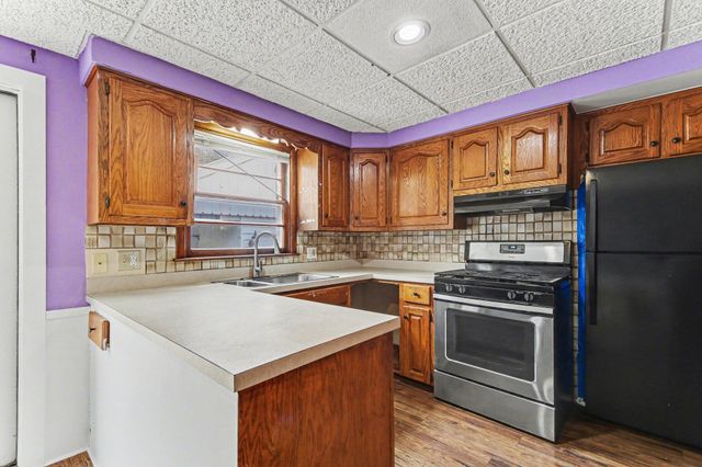 2020 Melvin Street Sw, City Of Wyoming, MI 49519