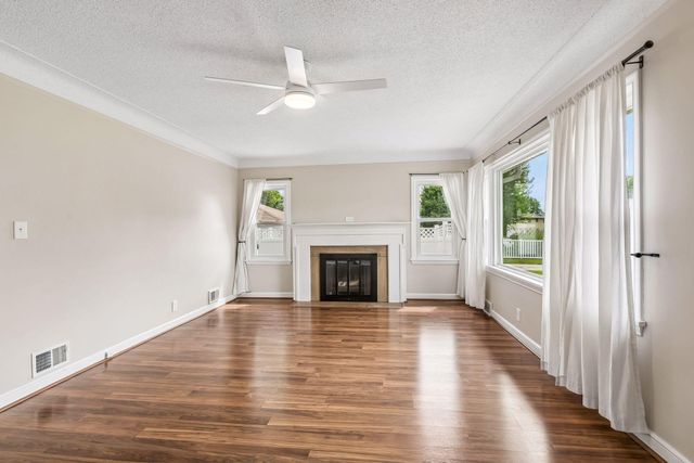 5340 46th Avenue N, Robbinsdale, MN 55422