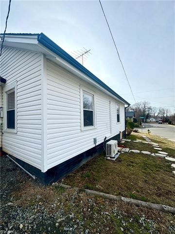 405 Graves Street, Reidsville, NC 27320