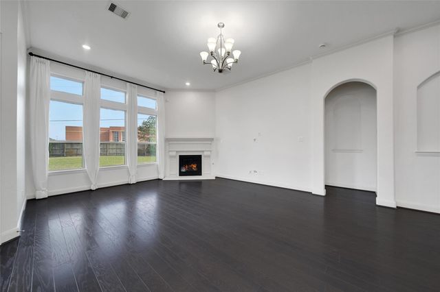 11030 Sarah Bluff Lane, Cypress, TX 77433
