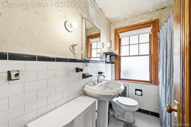 3275 Collingwood Street, Detroit, MI 48206