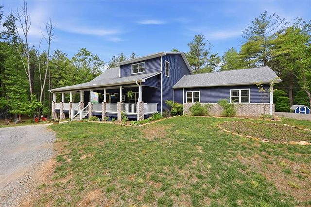 184 Still Hollow Lane, Glade Valley, NC 28627