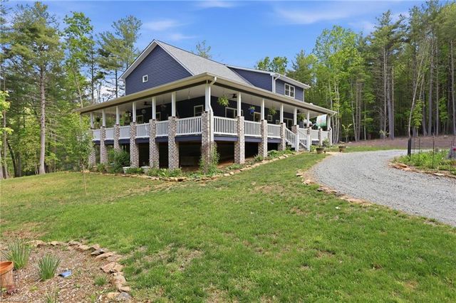 184 Still Hollow Lane, Glade Valley, NC 28627