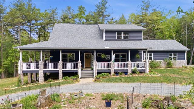 184 Still Hollow Lane, Glade Valley, NC 28627