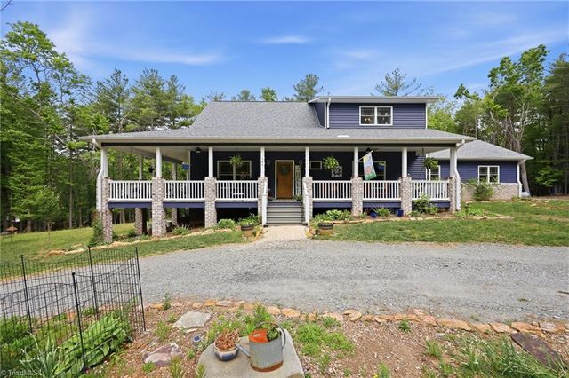 184 Still Hollow Lane, Glade Valley, NC 28627