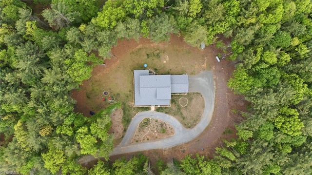 184 Still Hollow Lane, Glade Valley, NC 28627