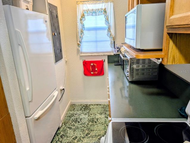 4033 SE 15TH ST, Ocala, FL 34471