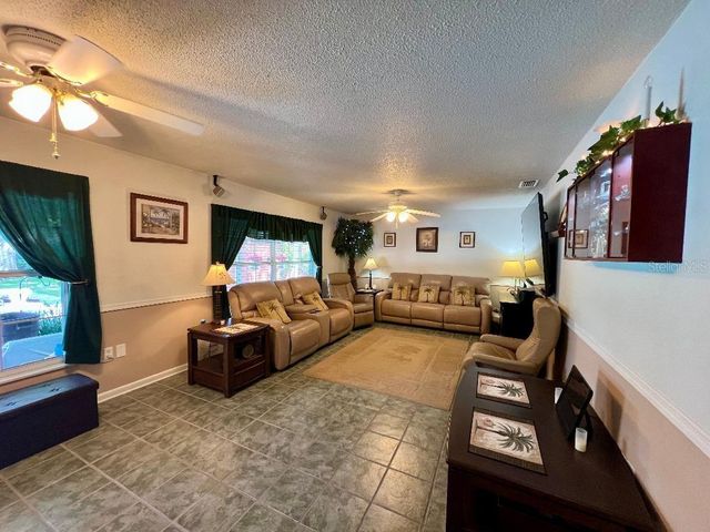 4033 SE 15TH ST, Ocala, FL 34471