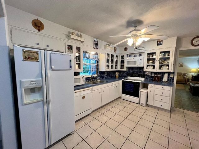 4033 SE 15TH ST, Ocala, FL 34471