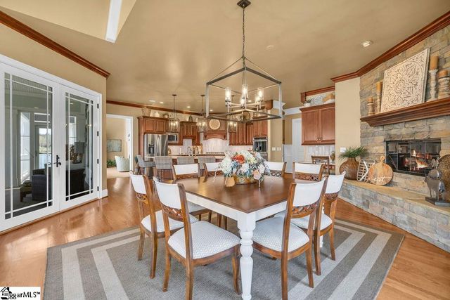 320 Commonwealth Drive, Ninety Six, SC 29666