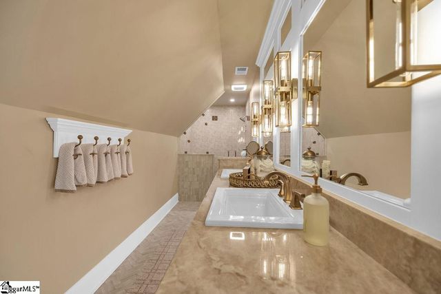 320 Commonwealth Drive, Ninety Six, SC 29666