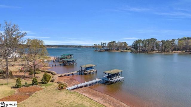 320 Commonwealth Drive, Ninety Six, SC 29666