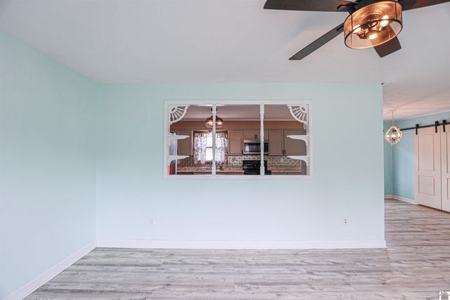 206 Faye Dr, Ledbetter, KY 42058