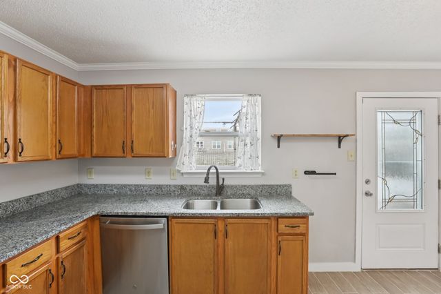 10391 Split Rock Way, Indianapolis, IN 46234