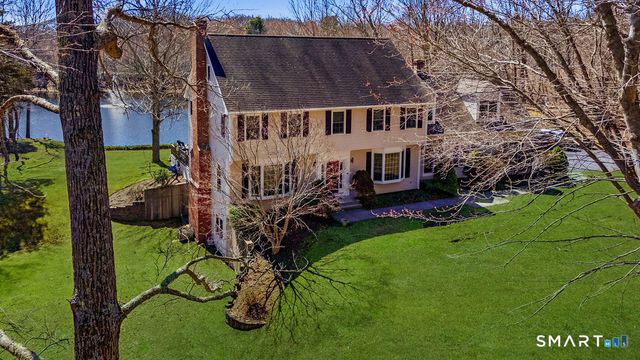 53-A Oakridge Drive, Westbrook, CT 06498
