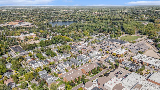 735 Bagley Avenue Se 8, East Grand Rapids, MI 49506