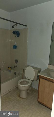 406 LINDSLEY CT, Burlington, NJ 08016