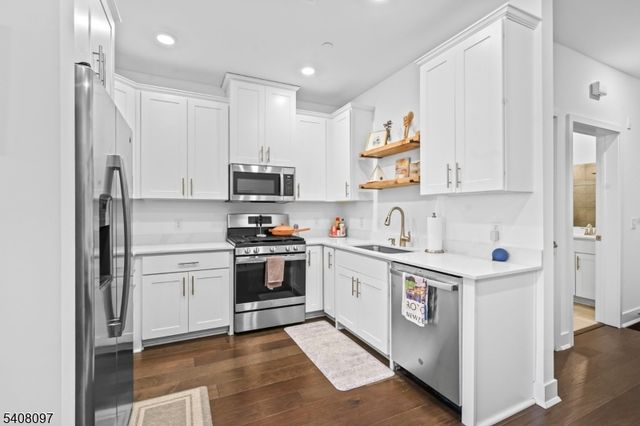 353 Main St, Little Falls Twp., NJ 07424