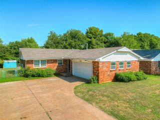 3709 Rolling Lane, Midwest City, OK 73110