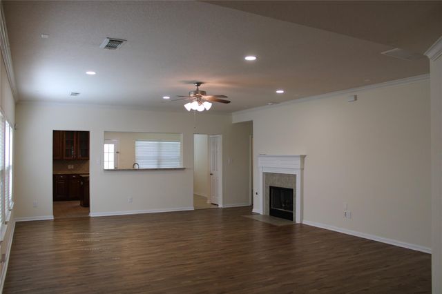 9527 Brackenton Crest Drive, Spring, TX 77379