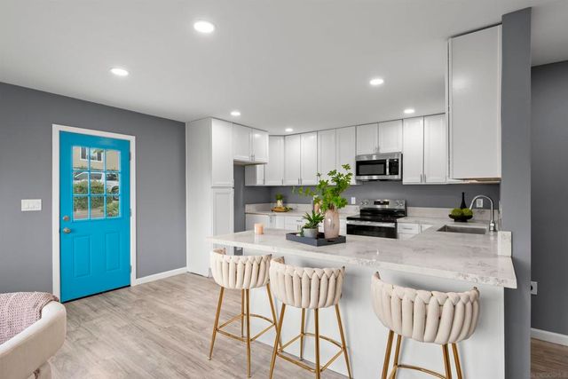 148 Sierra Vista Dr, El Cajon, CA 92021