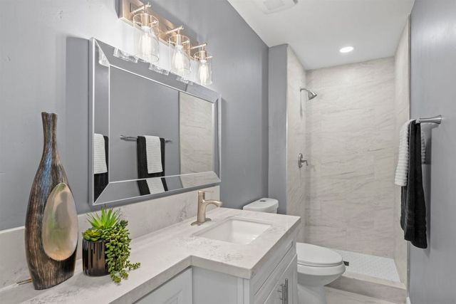 148 Sierra Vista Dr, El Cajon, CA 92021