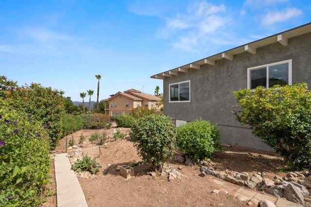 148 Sierra Vista Dr, El Cajon, CA 92021