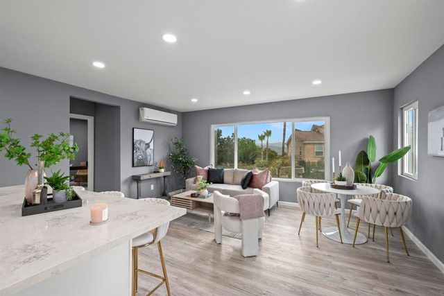 148 Sierra Vista Dr, El Cajon, CA 92021