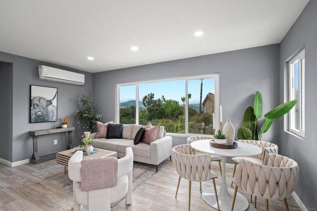 148 Sierra Vista Dr, El Cajon, CA 92021