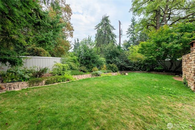 16532 21st Avenue NE, Shoreline, WA 98155