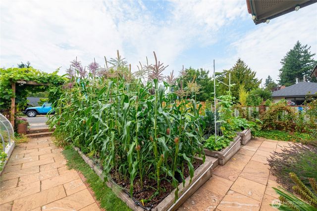 16532 21st Avenue NE, Shoreline, WA 98155