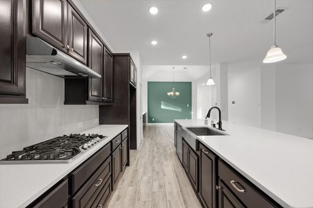 359 Skyline Ridge Drive, Conroe, TX 77318