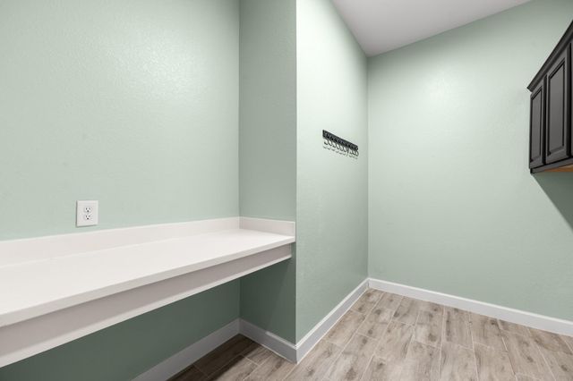 359 Skyline Ridge Drive, Conroe, TX 77318