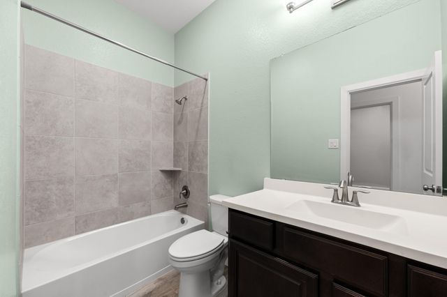 359 Skyline Ridge Drive, Conroe, TX 77318