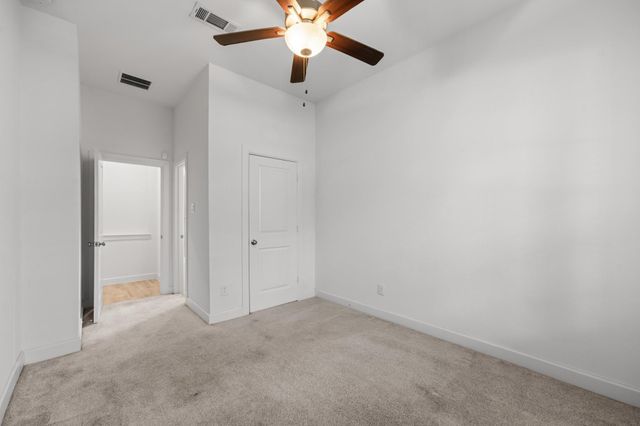 359 Skyline Ridge Drive, Conroe, TX 77318